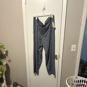 NWT All in Motion women’s Charcoal Joggers
